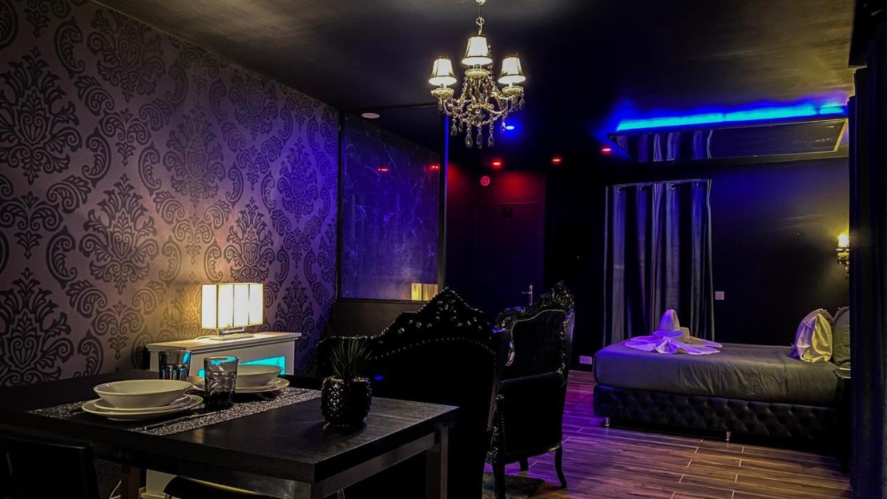 Nouveau - Luxure - Secret Suite - Jacuzzi Μελάν Εξωτερικό φωτογραφία