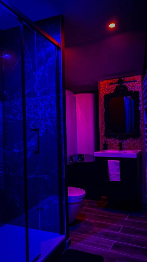 Nouveau - Luxure - Secret Suite - Jacuzzi Μελάν Εξωτερικό φωτογραφία